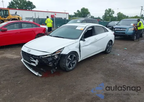 2021 Hyundai Elantra Sel z USA, uszkodzony, nr VIN 5NPLN4AG2MH017506